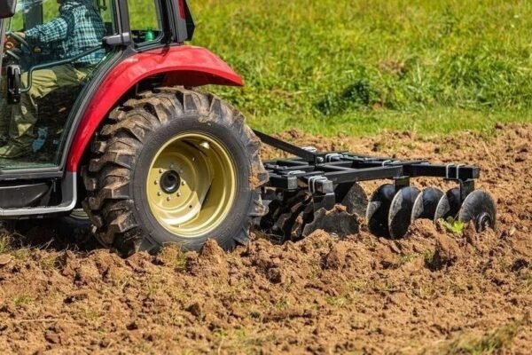 CountyLine 7 ft. Heavy-Duty 3-Point Disc Harrow with Category 1 Pins – Rear Attach Tillage Implement for Tractors - Image 3