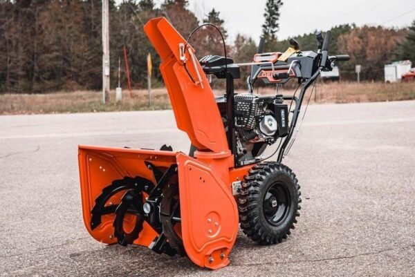 Ariens Deluxe 28 in. Two-Stage Self-propelled Gas Snow Blower - Image 3