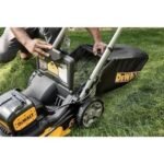 DeWalt dcmwsp256u2 2X20V MAX XR Cordless RWD Self Propelled Mower Kit - Image 2